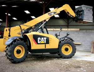 Telehandler: Improved Hydraulics For a Smoother Lift