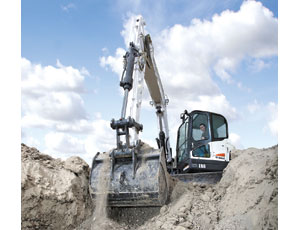 Redesigned excavator: Longer Service Intervals and a More Comfortable Ride