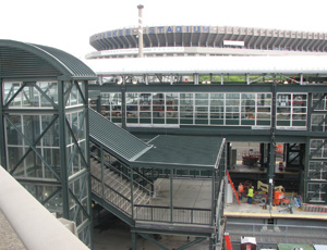 Design-built station links to new Yankee Stadium.
