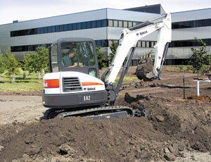 Compact Excavator: Auto-Idle Function Saves Fuel