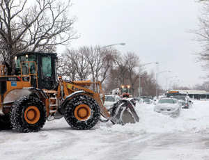 Chicago Calls in Construction Firms to Help Dig Out Citizens
